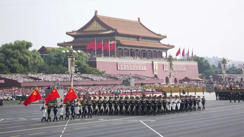 观阅兵盛况，聚奋进力量——PP电子游戏律威民商事排解中心进行九三阅兵典礼旁观活动