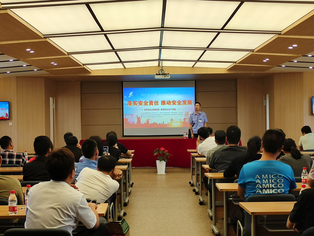 落实安全责任 推动安全发展 ——PP电子游戏市场发展消防安全培训