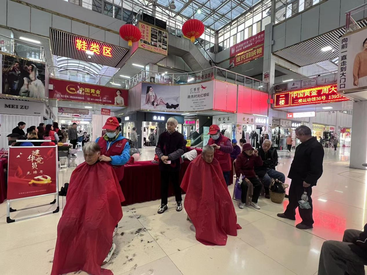 公益不打烊，情暖每月时光