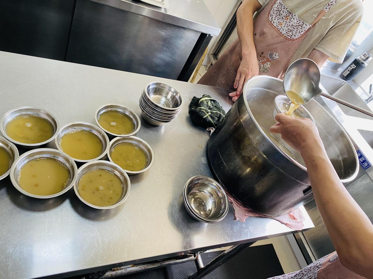 消暑绿豆汤，夏季送清冷